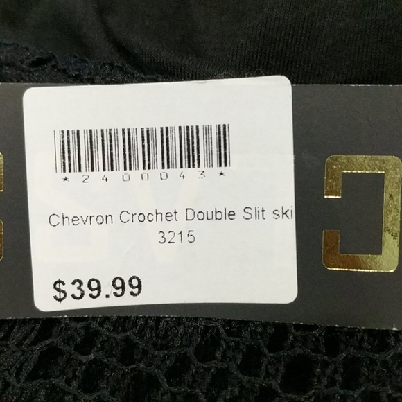 NWT La class blk crochet double slit skirt - Picture 6 of 6